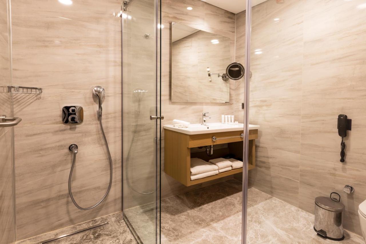 Radisson Hotel Istanbul Harbiye Bagian luar foto